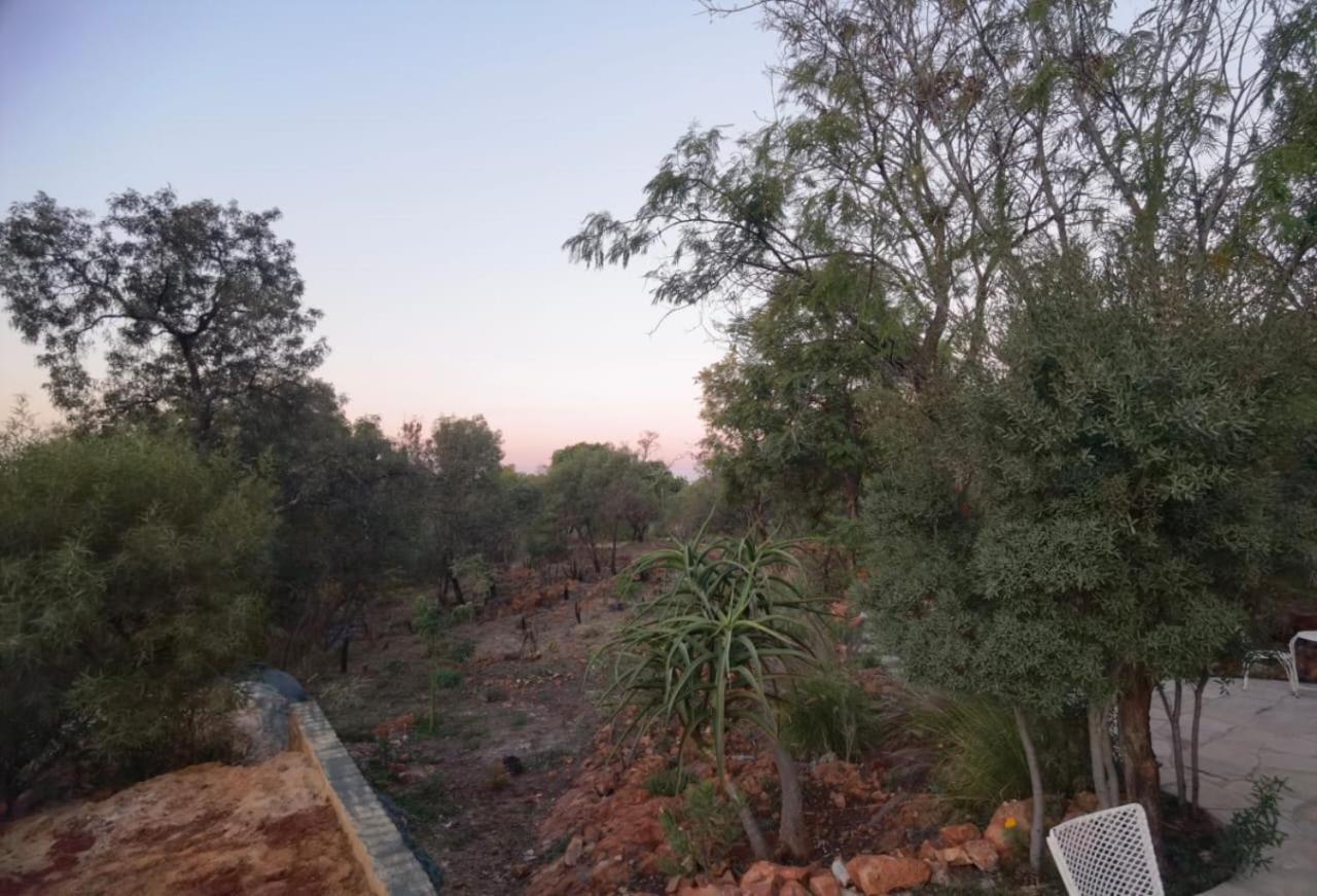 Suikerbosrant Sleep And Go Bed & Breakfast Pretoria Exterior photo