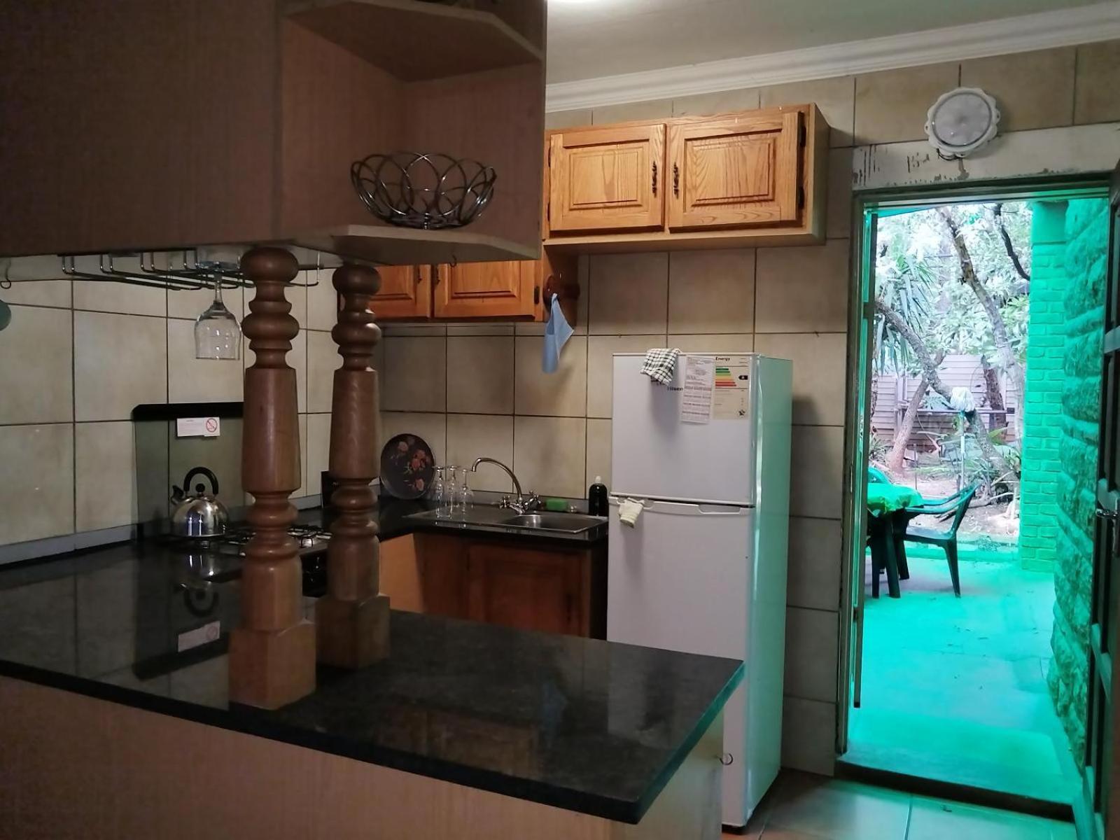 Suikerbosrant Sleep And Go Bed & Breakfast Pretoria Exterior photo