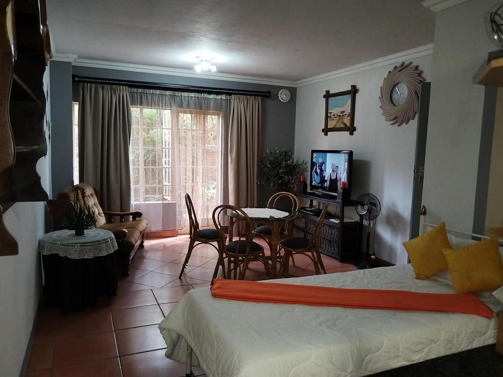Suikerbosrant Sleep And Go Bed & Breakfast Pretoria Exterior photo